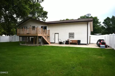 701 E Wachter Ave, Bismarck, ND 58504 photo 41