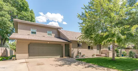 1317 Pocatello Dr, Bismarck, ND 58504