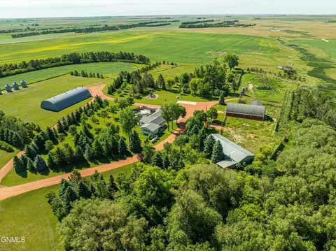 4430 25th St SW, New Salem, ND 58563