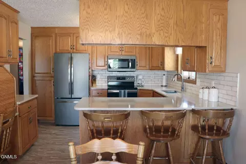 Kitchen - 1948 Jackson Ave, Bismarck, ND 58501 photo 2 of 3