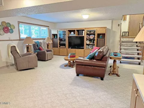 Living - 1948 Jackson Ave, Bismarck, ND 58501 photo 3 of 3