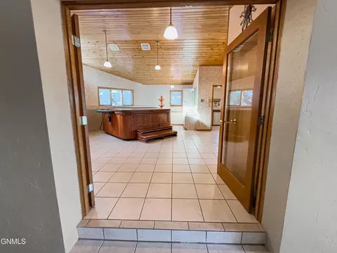 Entry Way - 4734 119th Rd NW, Epping, ND 58843 photo 2 of 2