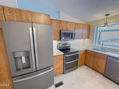 Kitchen - 4734 119th Rd NW, Epping, ND 58843 photo 5 of 6