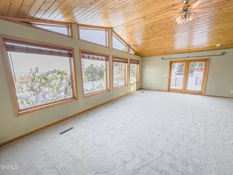 Living - 4734 119th Rd NW, Epping, ND 58843 photo 6 of 7