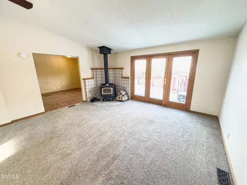 Living - 4734 119th Rd NW, Epping, ND 58843 photo 3 of 7