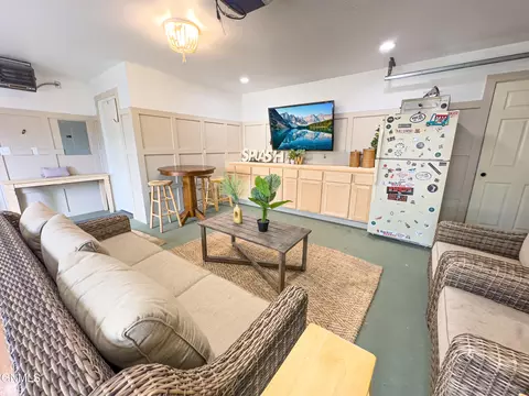Living - 1606 8th Ave W, Williston, ND 58801 photo 5 of 5