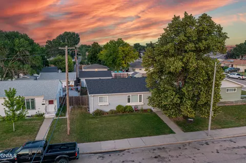 View/Area - 1606 8th Ave W, Williston, ND 58801 photo 5 of 5