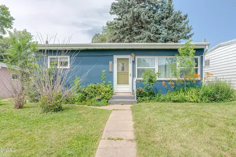 1218 13th St, Bismarck, ND 58501