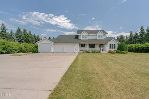 Exterior - 9601 Oak Dr, Bismarck, ND 58503 photo 3 of 30