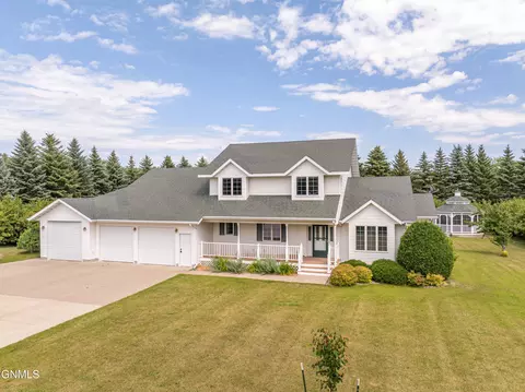 Exterior - 9601 Oak Dr, Bismarck, ND 58503 photo 25 of 30