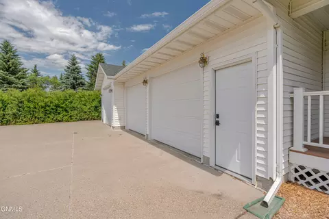Other - 9601 Oak Dr, Bismarck, ND 58503 photo 2 of 56