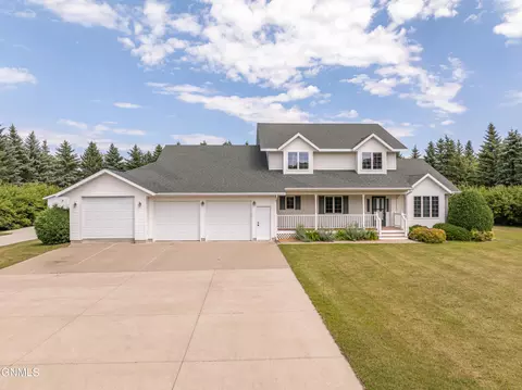 Exterior - 9601 Oak Dr, Bismarck, ND 58503 photo 24 of 30