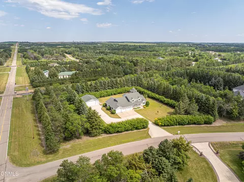 View/Area - 9601 Oak Dr, Bismarck, ND 58503 photo 9 of 21