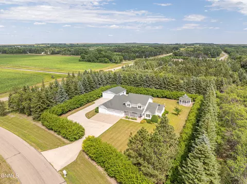View/Area - 9601 Oak Dr, Bismarck, ND 58503 photo 6 of 21