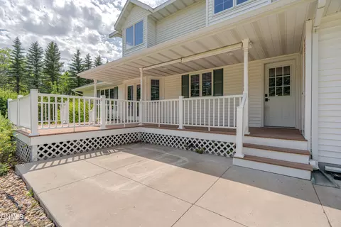 Exterior - 9601 Oak Dr, Bismarck, ND 58503 photo 18 of 30
