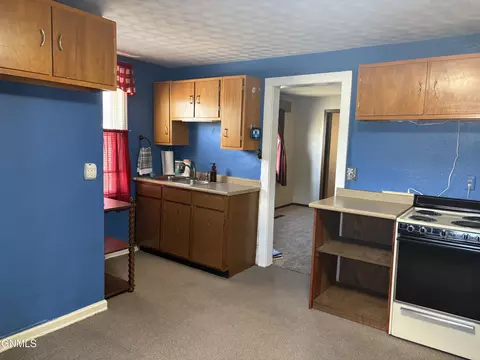 402 8th St W, Williston, ND 58801 photo 12