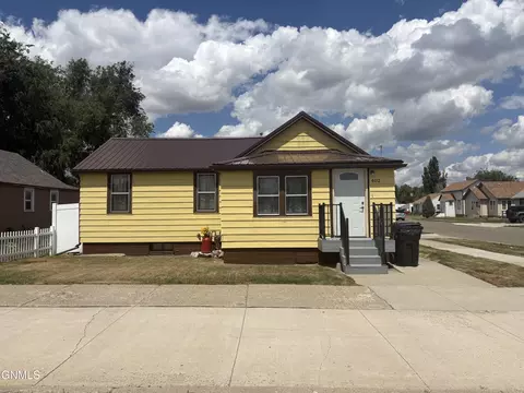 402 8th St W, Williston, ND 58801