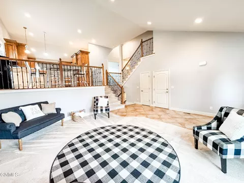 Living - 1541 Creekside Dr, Williston, ND 58801 photo 4 of 7