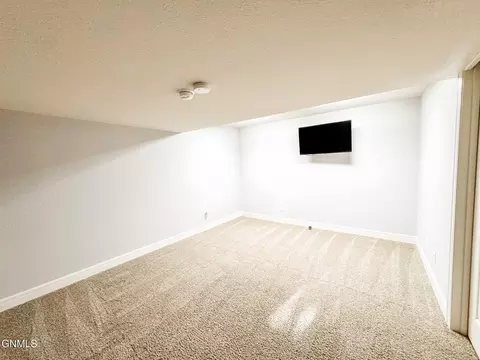 Other - 1541 Creekside Dr, Williston, ND 58801 photo 11 of 18