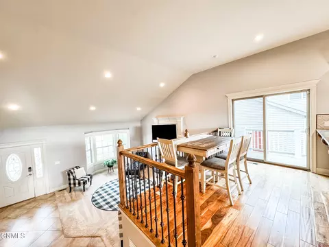 Dining - 1541 Creekside Dr, Williston, ND 58801 photo 2 of 2