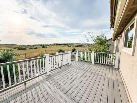 Exterior - 1541 Creekside Dr, Williston, ND 58801 photo 2 of 5