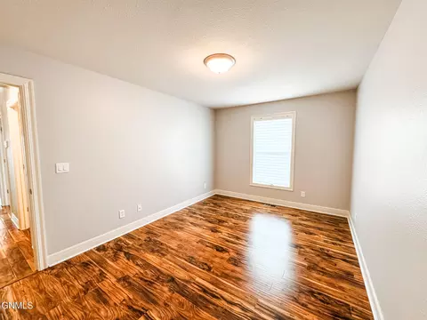 Bedroom - 1541 Creekside Dr, Williston, ND 58801 photo 2 of 10