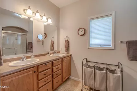 2010 Calgary Ave E, Bismarck, ND 58503 photo 25