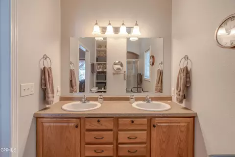 2010 Calgary Ave E, Bismarck, ND 58503 photo 26