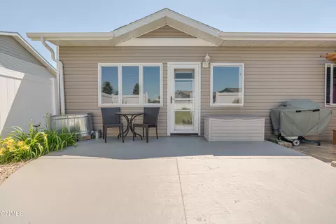2010 Calgary Ave E, Bismarck, ND 58503 photo 17