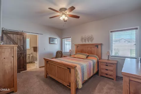 2010 Calgary Ave E, Bismarck, ND 58503 photo 23