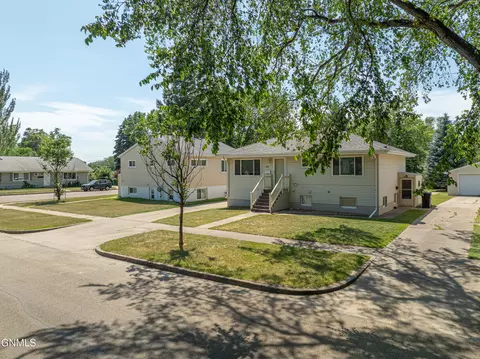 Exterior - 1504 14th St N, Bismarck, ND 58501 photo 14 of 14