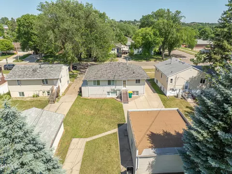 View/Area - 1504 14th St N, Bismarck, ND 58501 photo 1 of 5