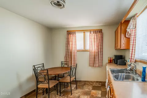 Dining - 1504 14th St N, Bismarck, ND 58501 photo 1 of 3