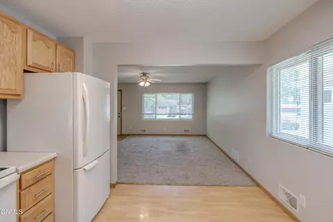 Living - 1504 14th St N, Bismarck, ND 58501 photo 1 of 6