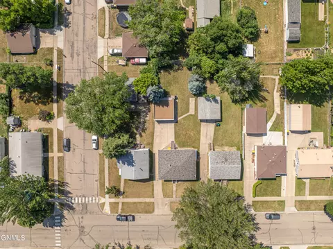 View/Area - 1504 14th St N, Bismarck, ND 58501 photo 4 of 5