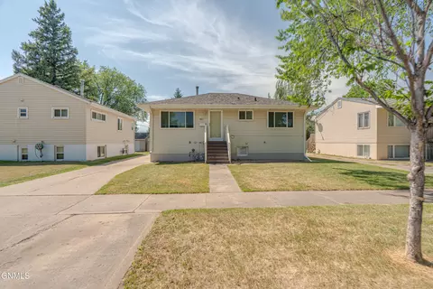 Exterior - 1504 14th St N, Bismarck, ND 58501 photo 11 of 14