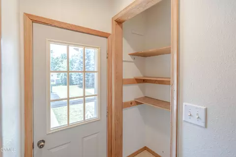 Entry Way - 1504 14th St N, Bismarck, ND 58501 photo 4 of 9