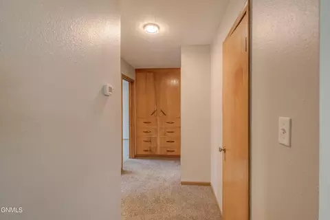Entry Way - 1504 14th St N, Bismarck, ND 58501 photo 3 of 9