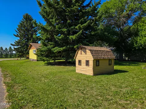 Exterior - 205 4th Ave E, Lignite, ND 58752 photo 2 of 3