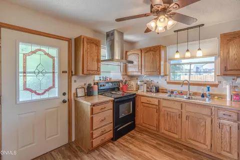 1030 Riverview Ave, Bismarck, ND 58504 photo 5