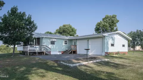 537 2nd Ave SE, Beulah, ND 58523