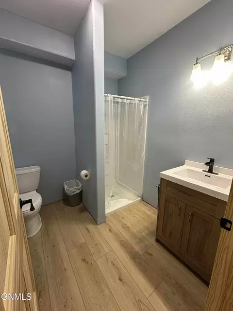 Bath - 12932 Clark Ct, Williston, ND 58801 photo 3 of 3