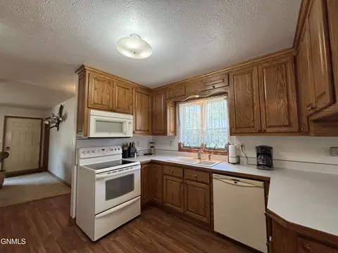 Kitchen - 218 1st Ave E, Zap, ND 58580 photo 1 of 4