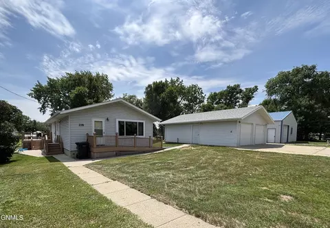 218 1st Ave E, Zap, ND 58580