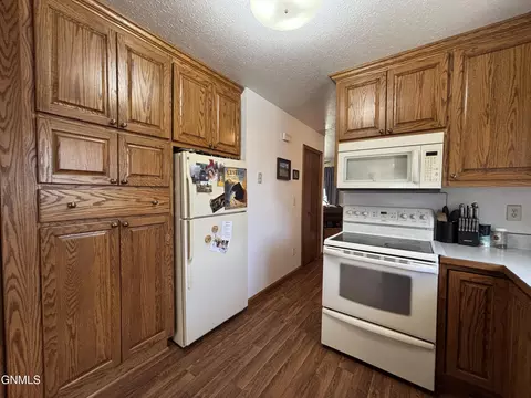 Kitchen - 218 1st Ave E, Zap, ND 58580 photo 3 of 4