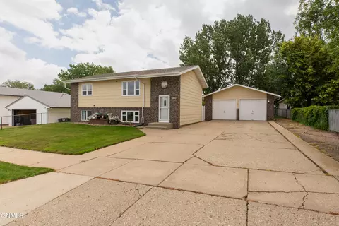 1800 9th Ave SE, Mandan, ND 58554