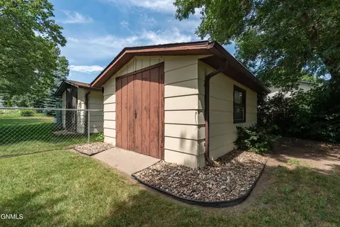 Exterior - 3230 E Avenue C, Bismarck, ND 58501 photo 11 of 11