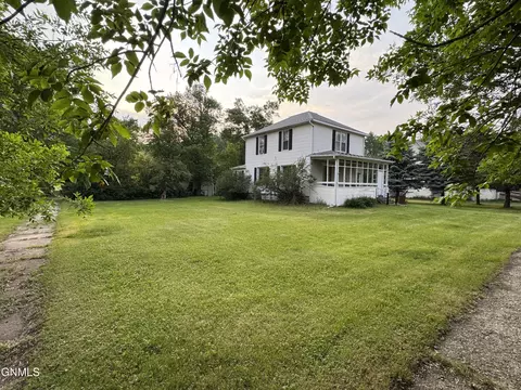 409 5th Ave, Litchville, ND 58461