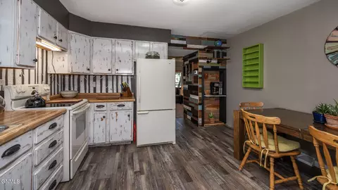 Kitchen - 315 Hwy 25 E, Center, ND 58530 photo 3 of 3