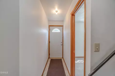 Entry Way - 1909 Divide Ave, Bismarck, ND 58501 photo 2 of 4